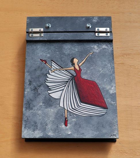 media.product.imagealternatetextformat.details