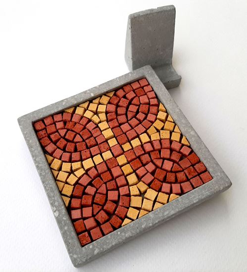 media.product.imagealternatetextformat.details