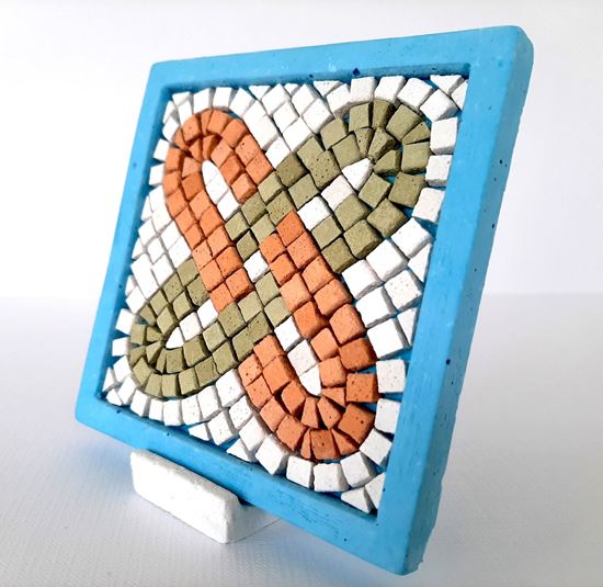 media.product.imagealternatetextformat.details