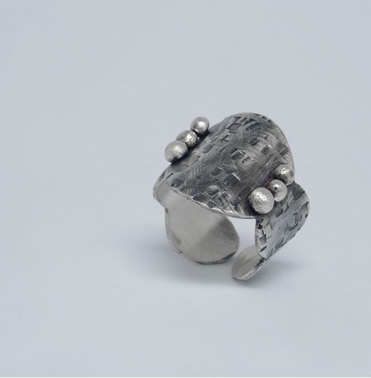 media.product.imagealternatetextformat.details