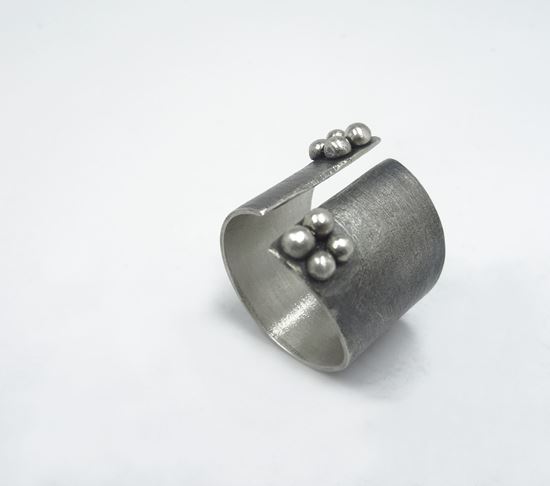 media.product.imagealternatetextformat.details