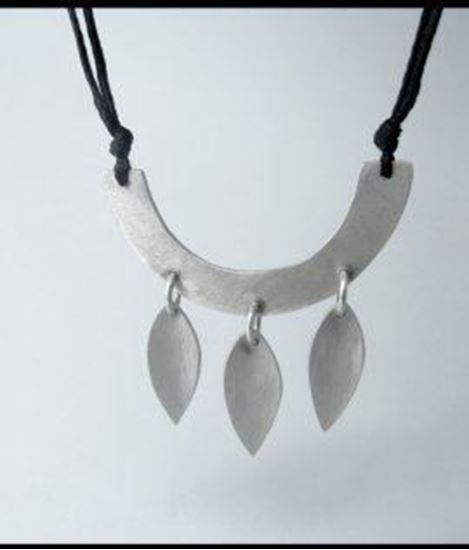 media.product.imagealternatetextformat.details