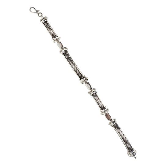 media.product.imagealternatetextformat.details