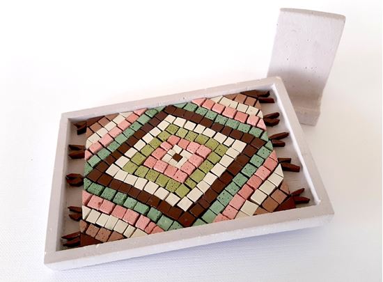 media.product.imagealternatetextformat.details