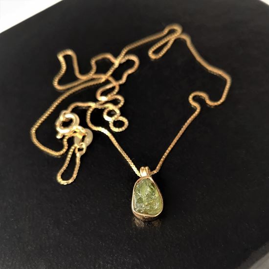 Picture of Χειροποίητο Ασημένιο Επιχρυσωμένο  Μενταγιόν με Περίδοτο 