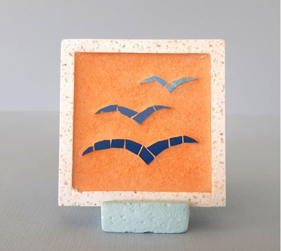 media.product.imagealternatetextformat.details