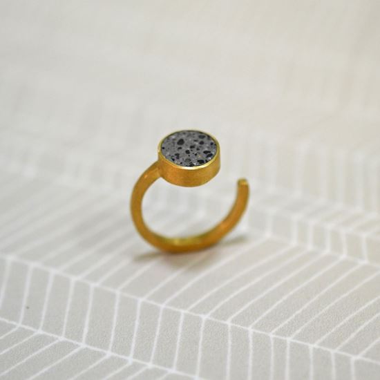 Picture of Gold plated silver & terrazzo ring