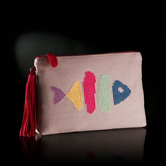 media.product.imagealternatetextformat.details