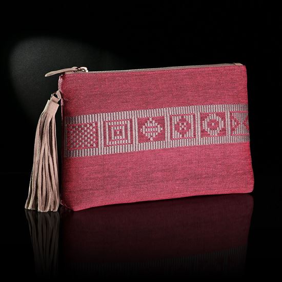 media.product.imagealternatetextformat.details