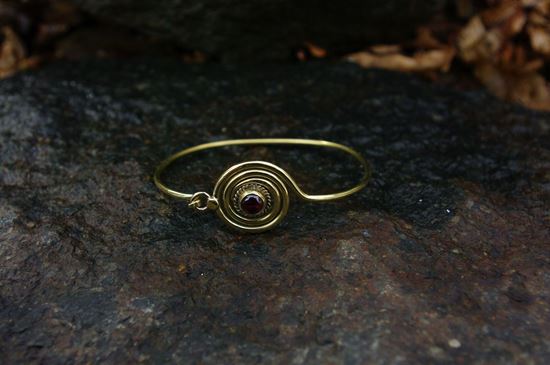 media.product.imagealternatetextformat.details