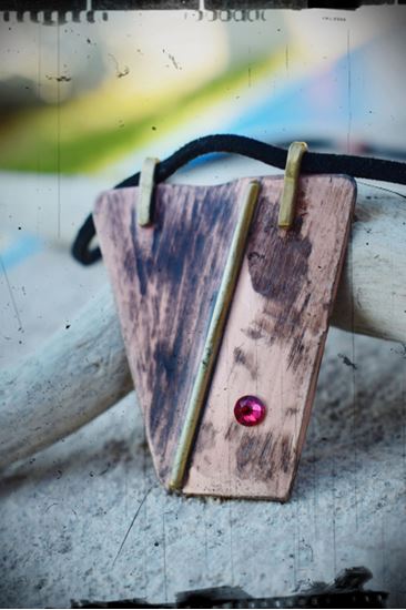 media.product.imagealternatetextformat.details