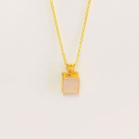 media.product.imagealternatetextformat.details