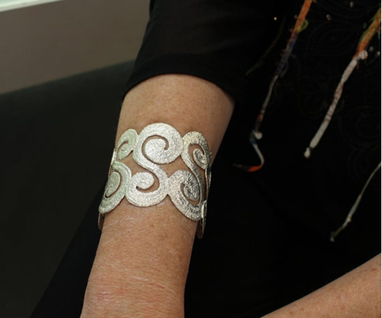 media.product.imagealternatetextformat.details