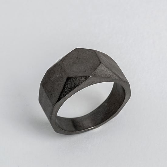 media.product.imagealternatetextformat.details