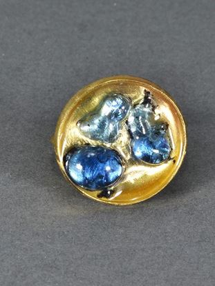 Picture of bronze ring with resin 6