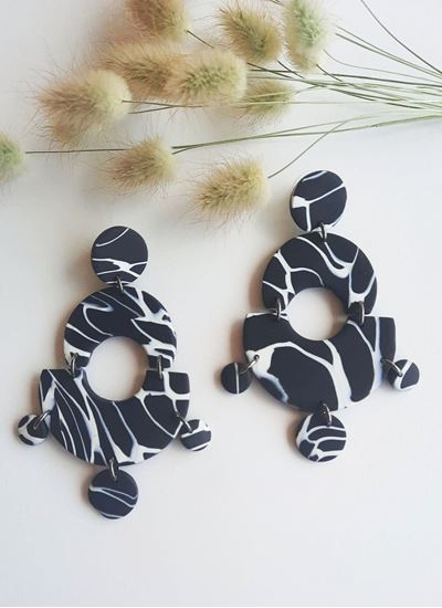 media.product.imagealternatetextformat.details