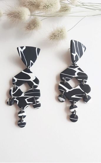 media.product.imagealternatetextformat.details