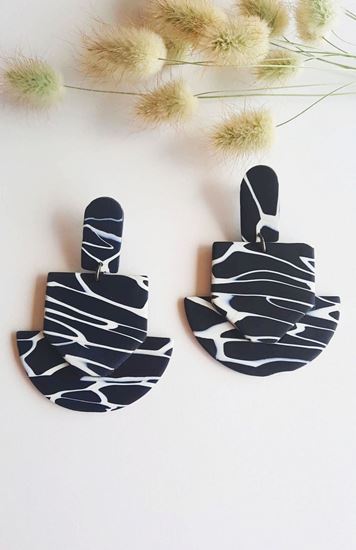 media.product.imagealternatetextformat.details