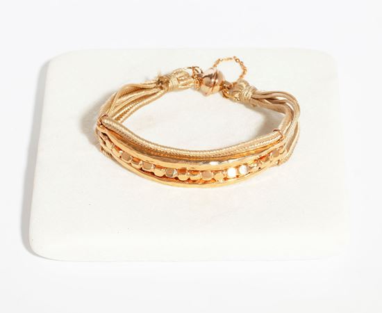 media.product.imagealternatetextformat.details