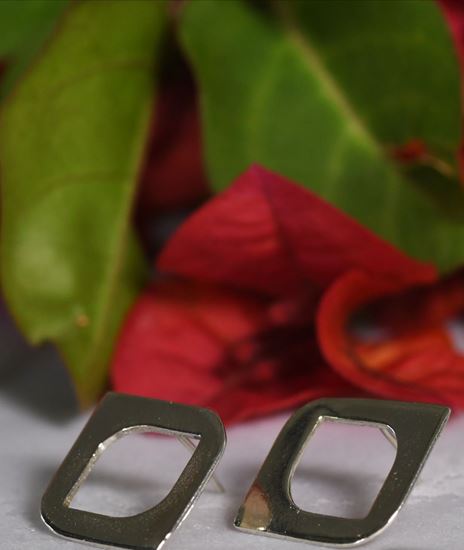 media.product.imagealternatetextformat.details