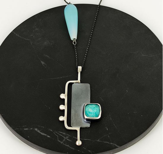 media.product.imagealternatetextformat.details