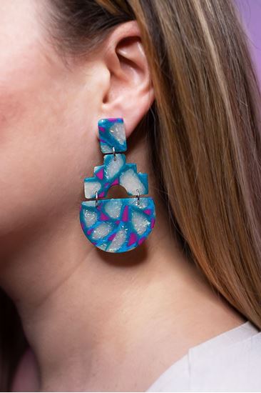 media.product.imagealternatetextformat.details