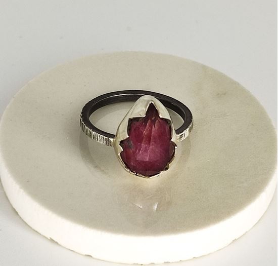 media.product.imagealternatetextformat.details