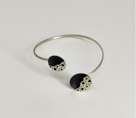 media.product.imagealternatetextformat.details