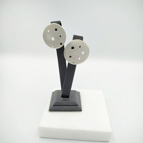 media.product.imagealternatetextformat.details