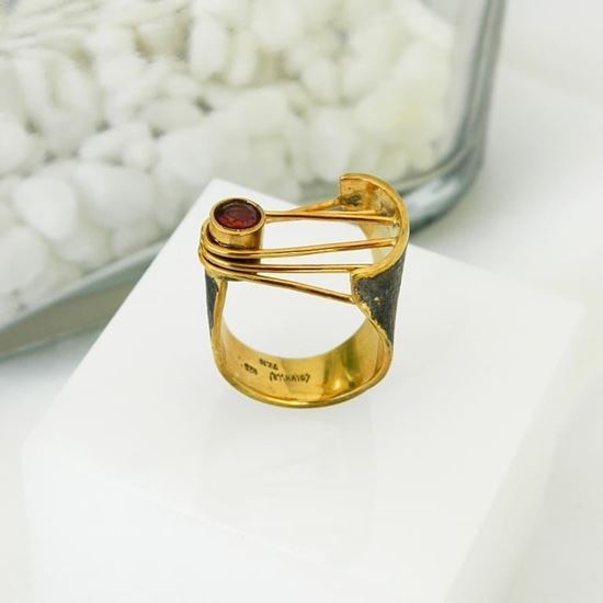 media.product.imagealternatetextformat.details