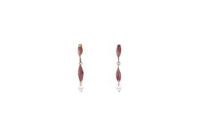 Picture of Anodized Titanium Double Twisted Oval Earrings with Gold Plated Silver Studs