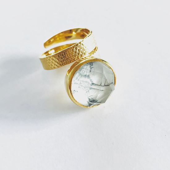 media.product.imagealternatetextformat.details