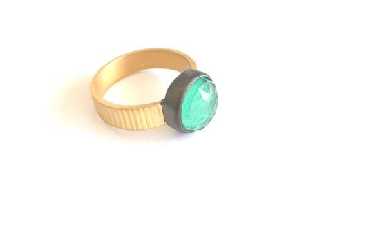 media.product.imagealternatetextformat.details