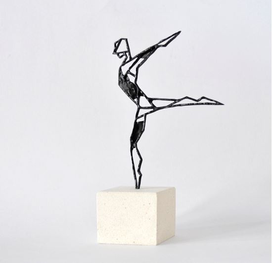 media.product.imagealternatetextformat.details